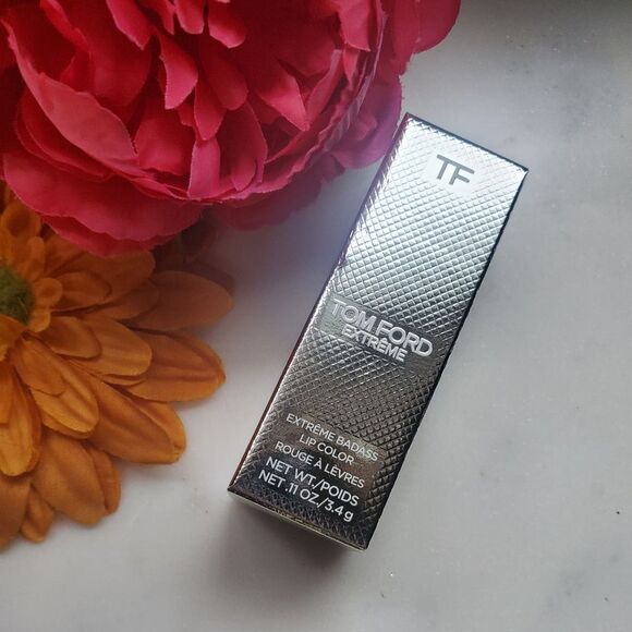 Tom Ford Extreme Luscious 02 Lipstick Light Metallic cranberry - Picture 7 of 12